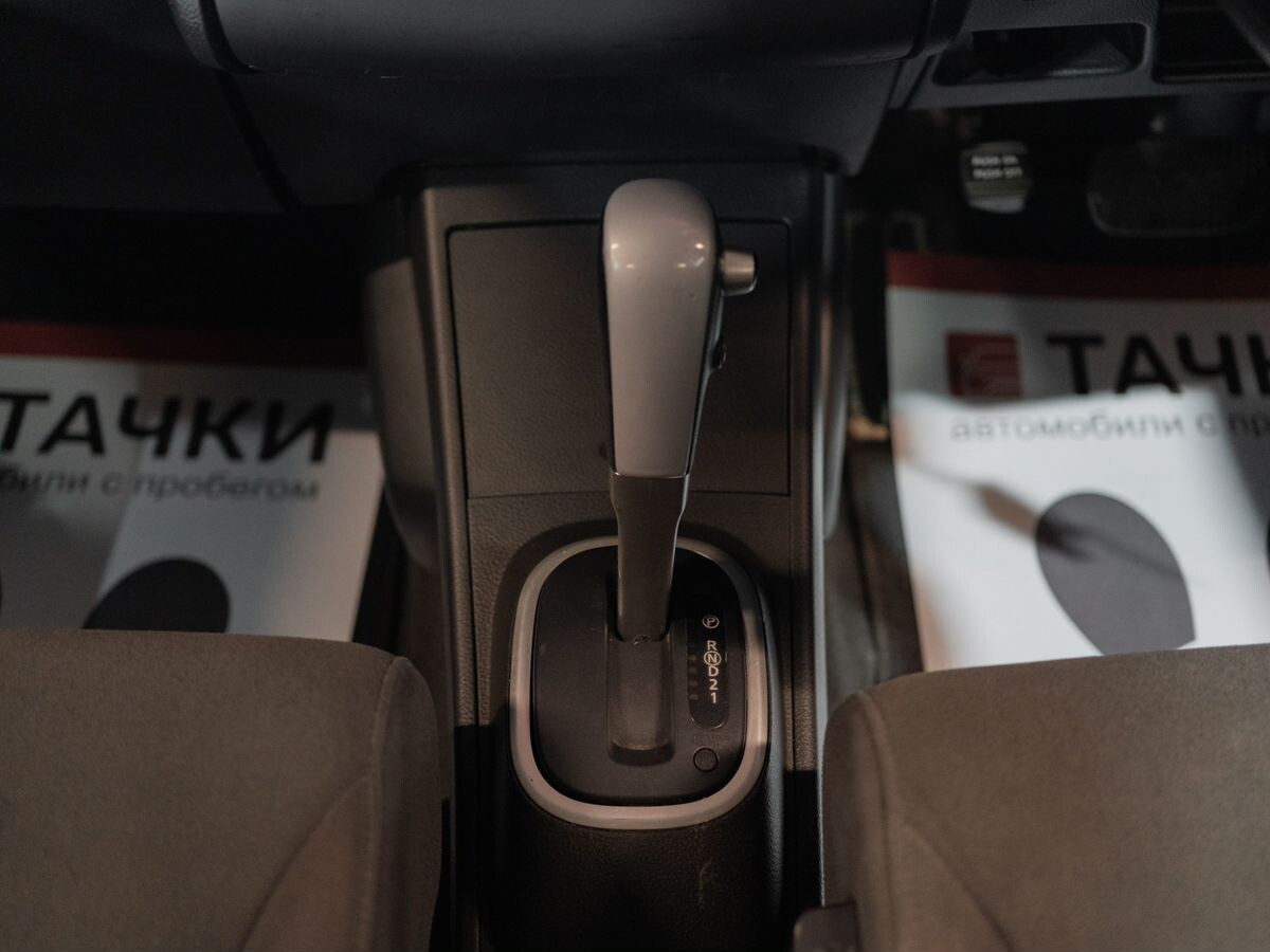 Nissan Tiida Latio 2007 - фото автомобиля