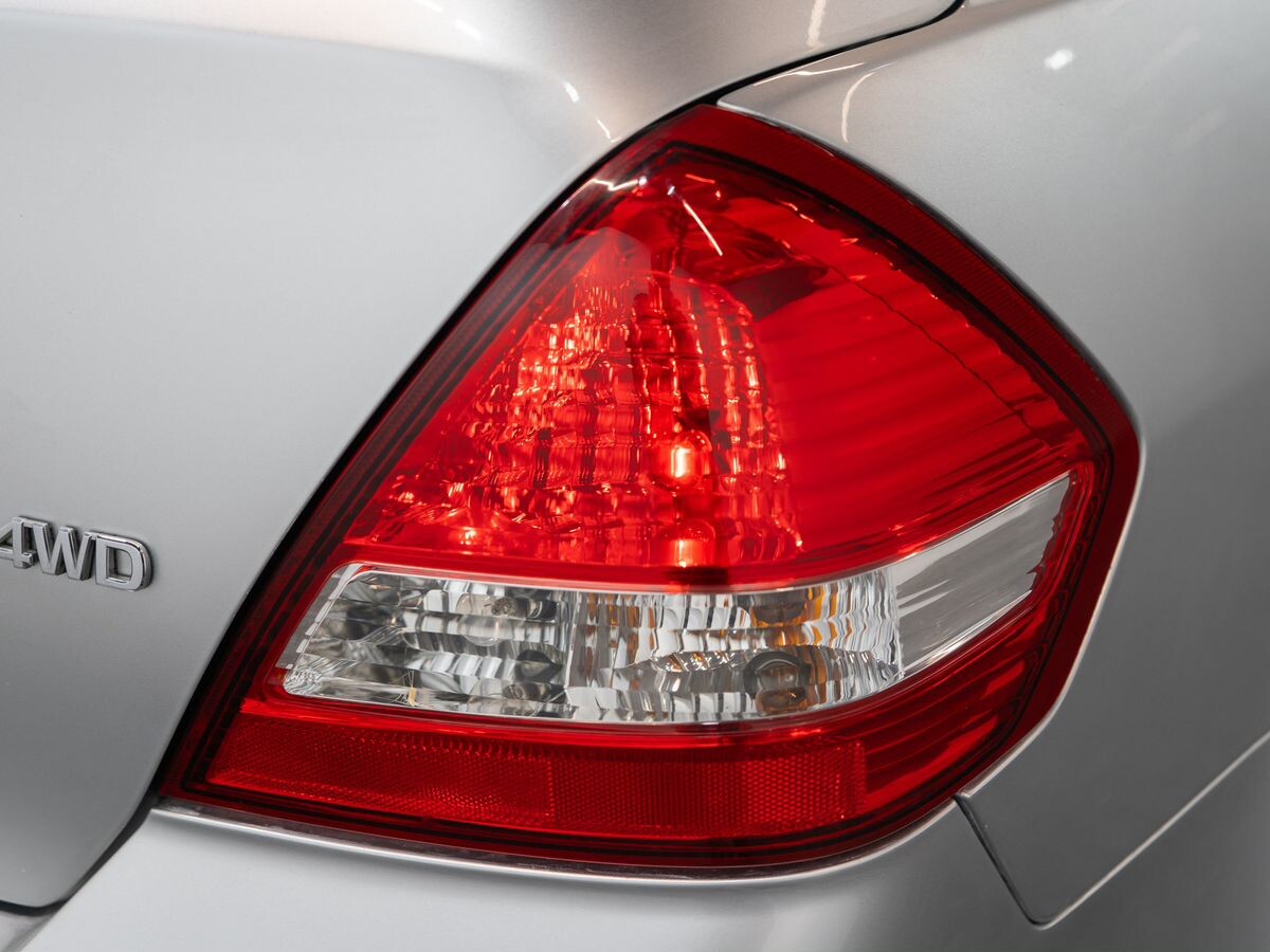 Nissan Tiida Latio 2007 - фото автомобиля