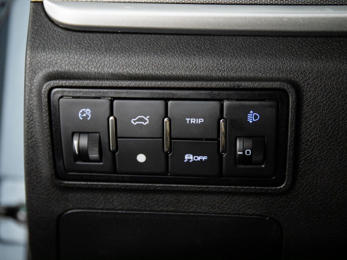 Geely Emgrand 2019 - фото автомобиля