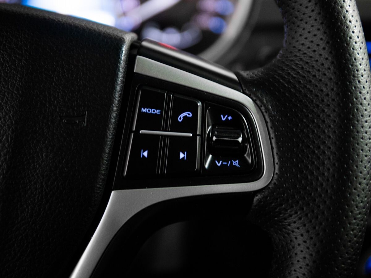 Geely Emgrand 2019 - фото автомобиля