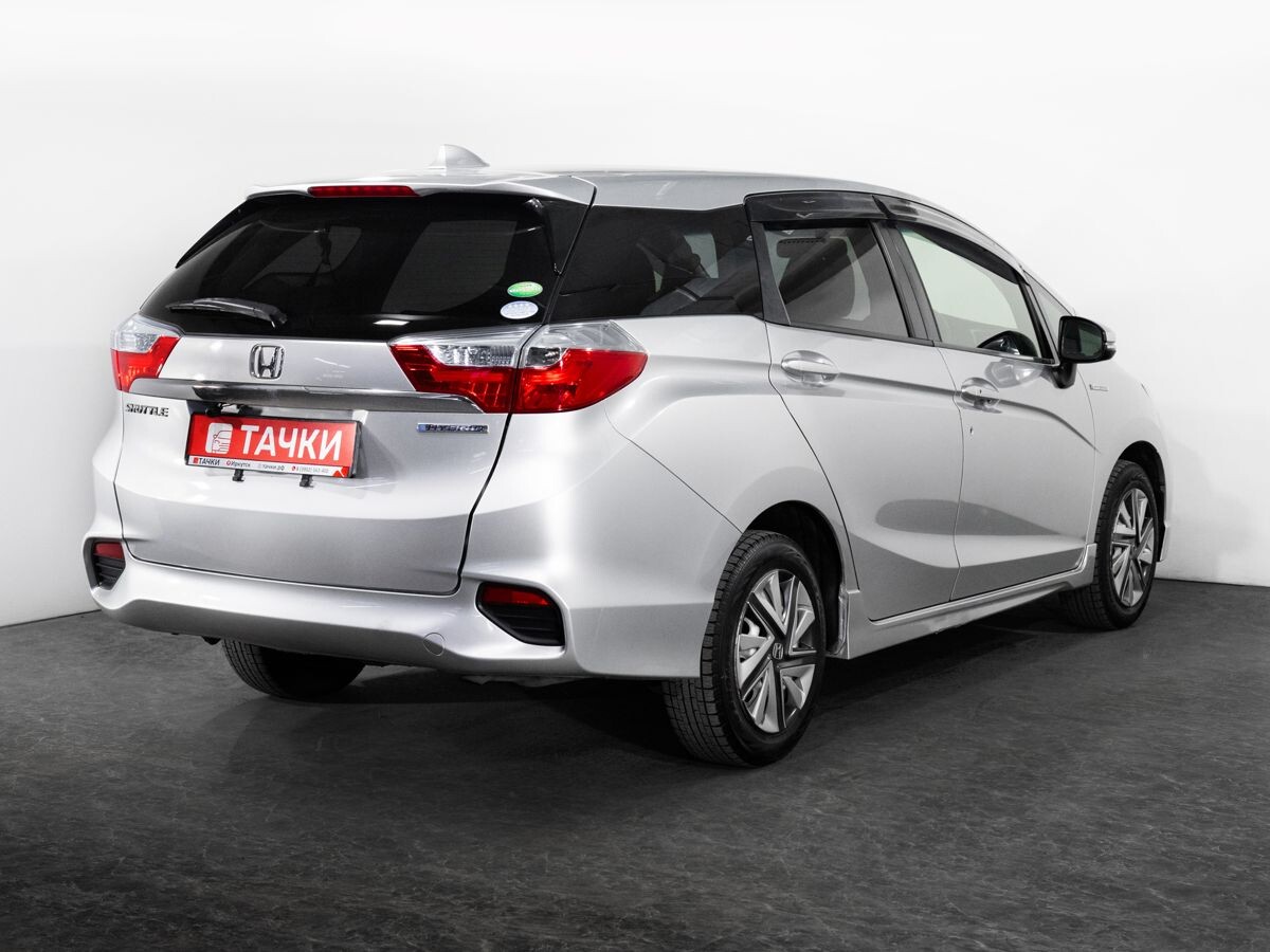 Honda Shuttle 2016 - фото автомобиля