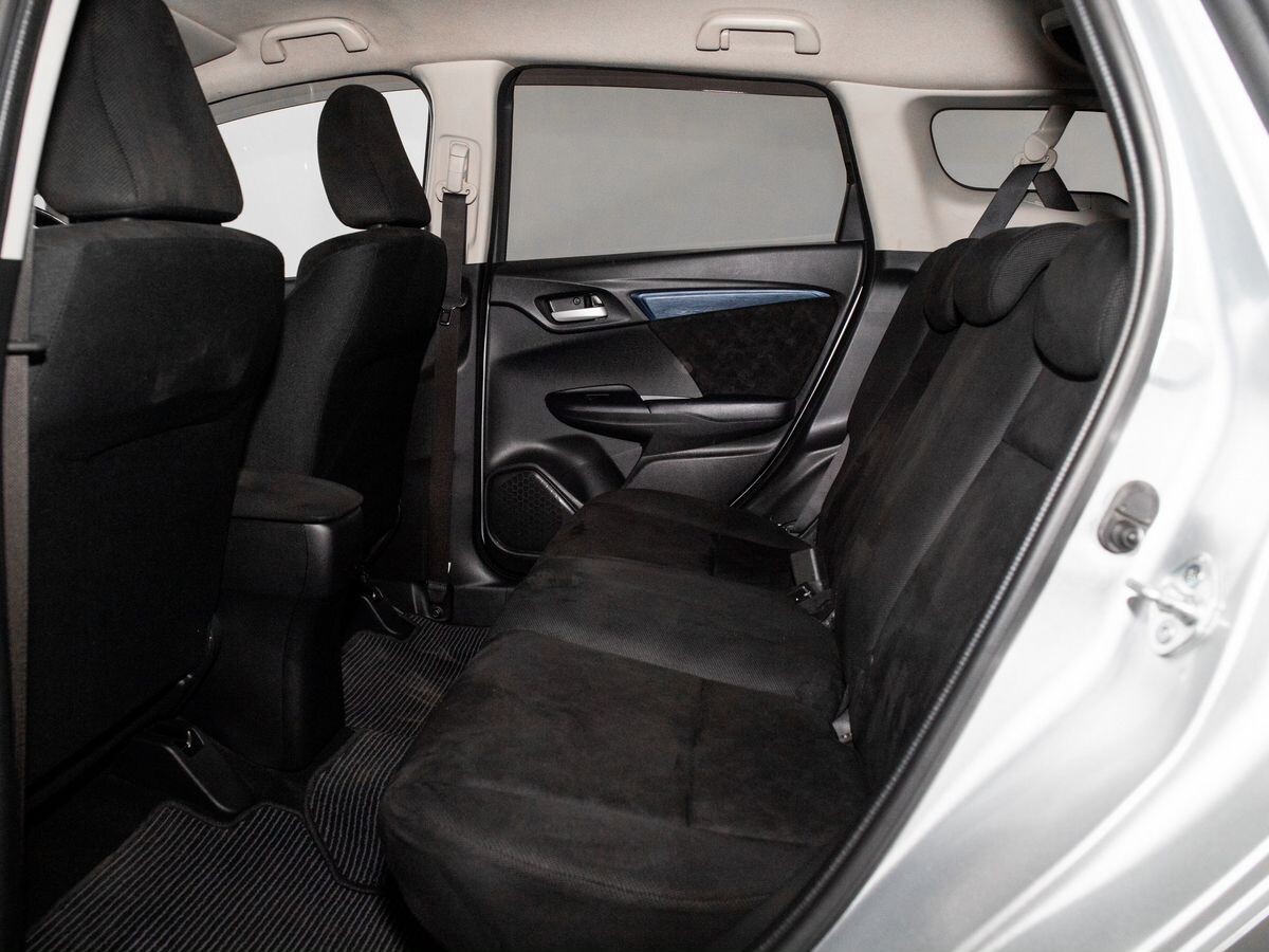 Honda Shuttle 2016 - фото автомобиля