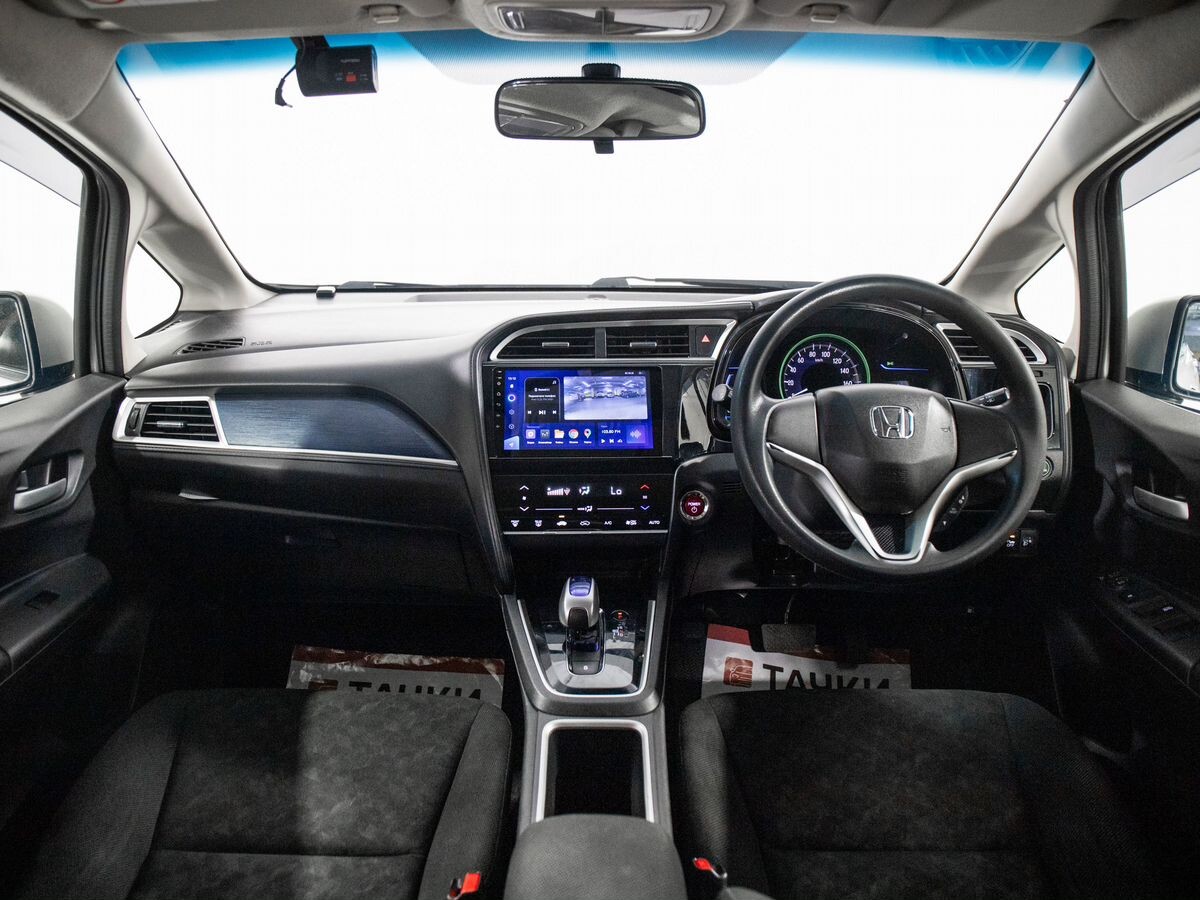 Honda Shuttle 2016 - фото автомобиля
