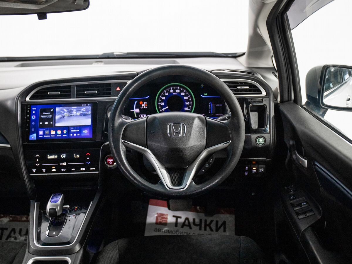 Honda Shuttle 2016 - фото автомобиля