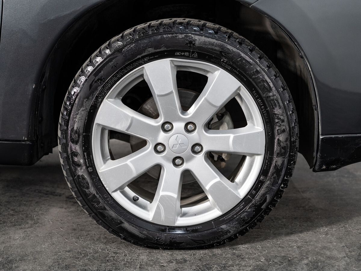 Mitsubishi Outlander 2013 - фото автомобиля