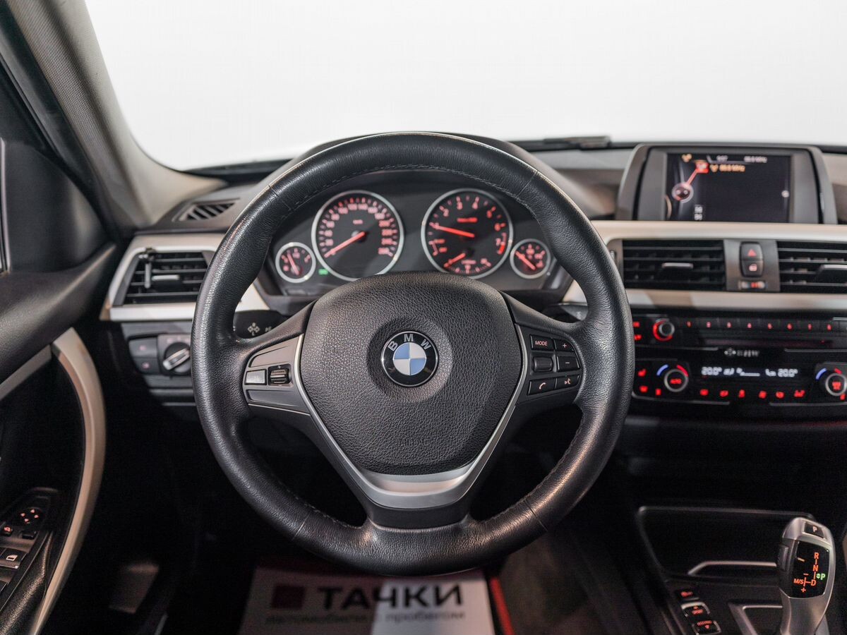 BMW 3-Series 2016 - фото автомобиля