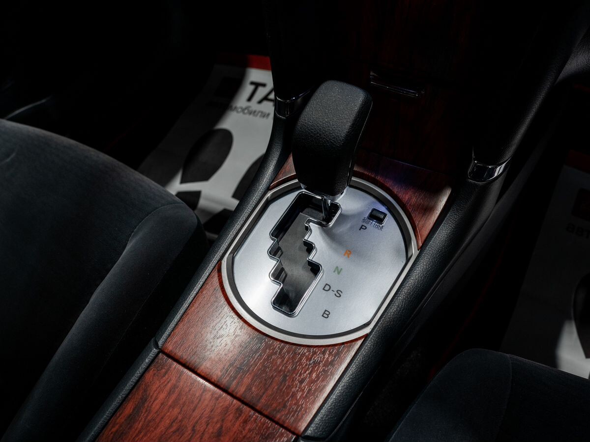 Toyota Allion 2010 - фото автомобиля