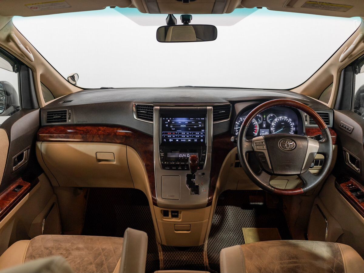 Toyota Alphard 2011 - фото автомобиля