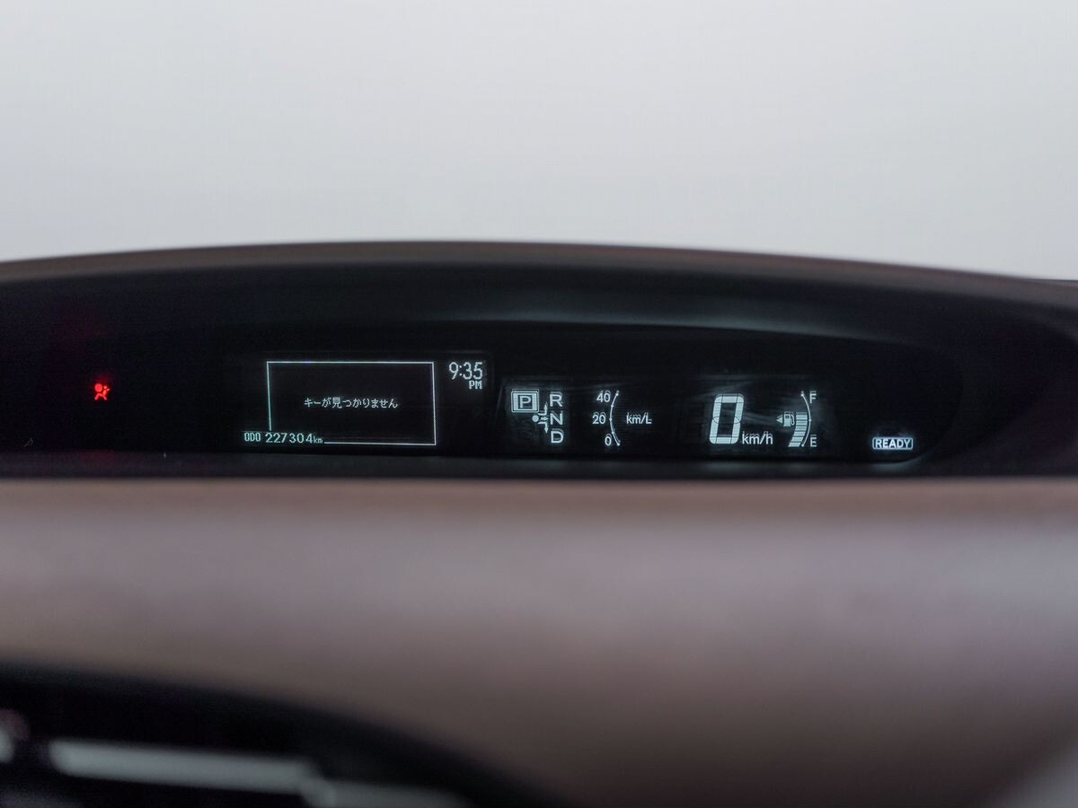 Toyota Prius 2011 - фото автомобиля