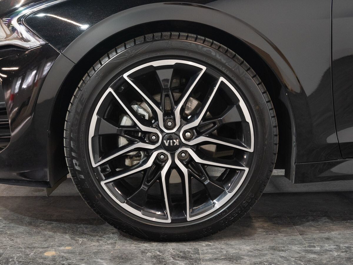 Kia K5 2020 - фото автомобиля