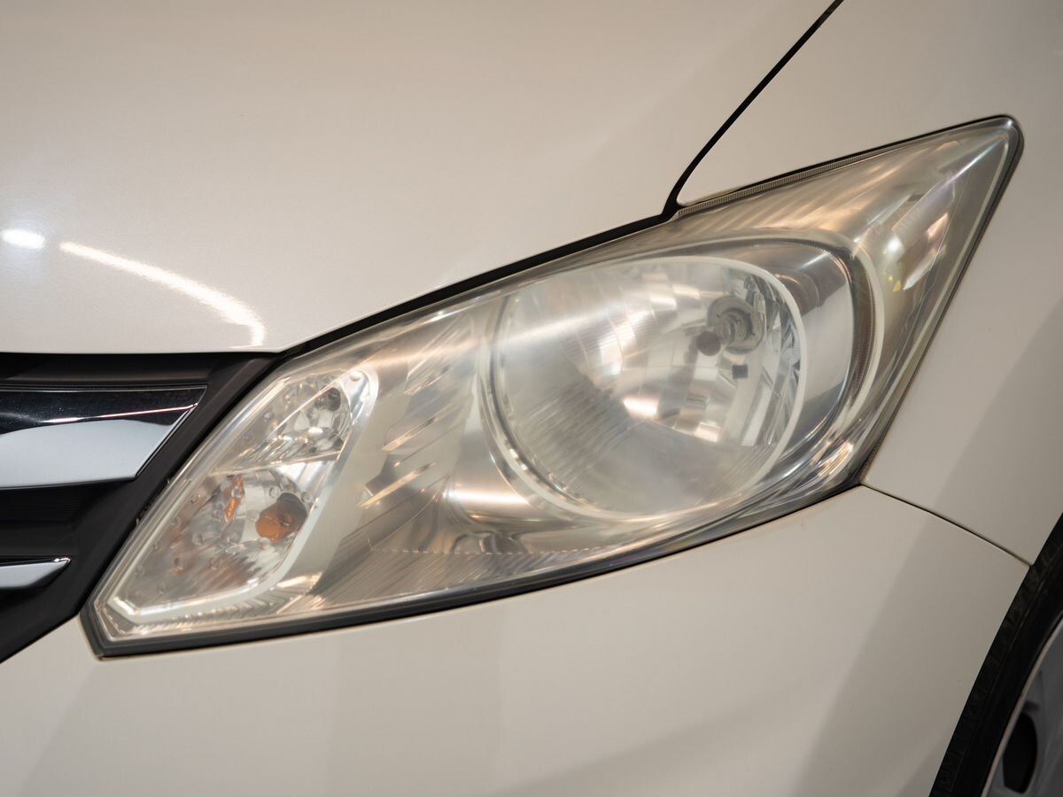 Honda Freed 2012 - фото автомобиля