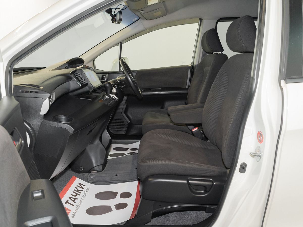 Honda Freed 2012 - фото автомобиля