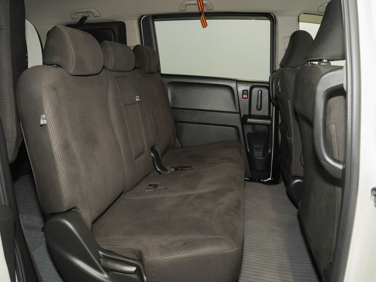 Honda Freed 2012 - фото автомобиля