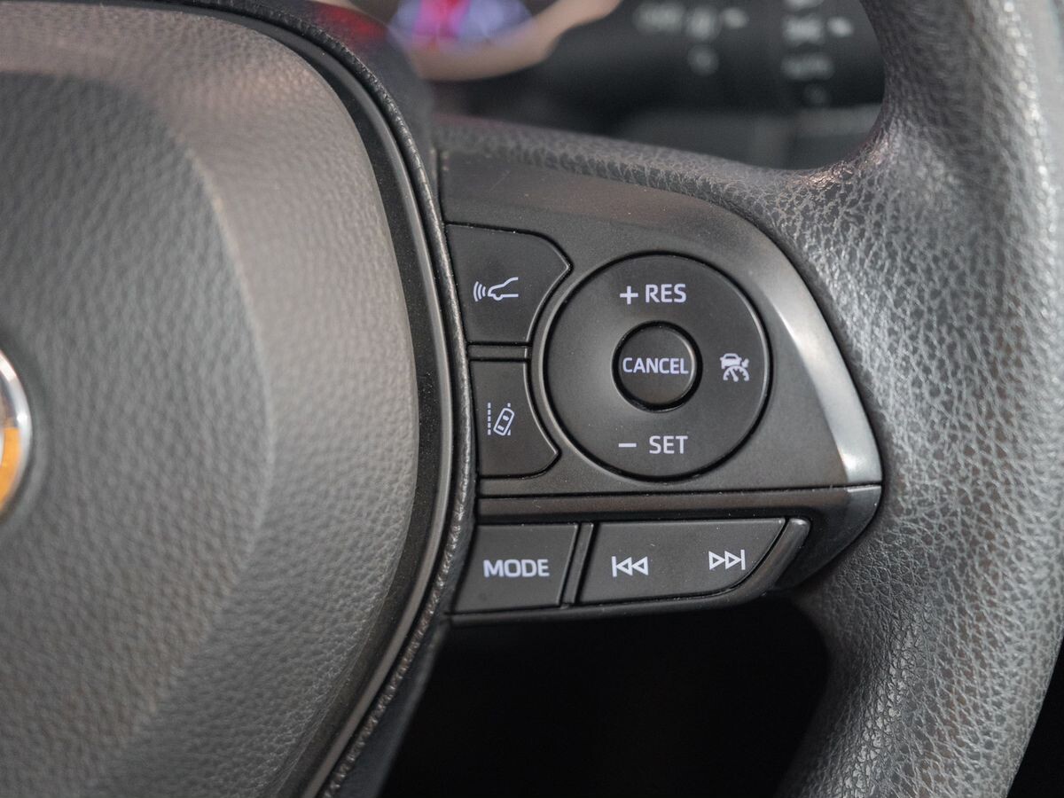 Toyota RAV4 2019 - фото автомобиля