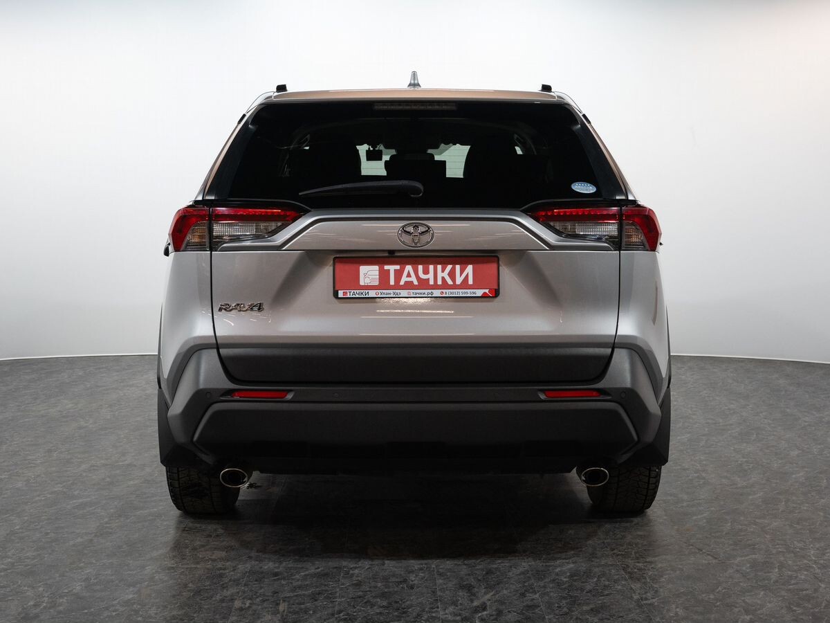 Toyota RAV4 2019 - фото автомобиля