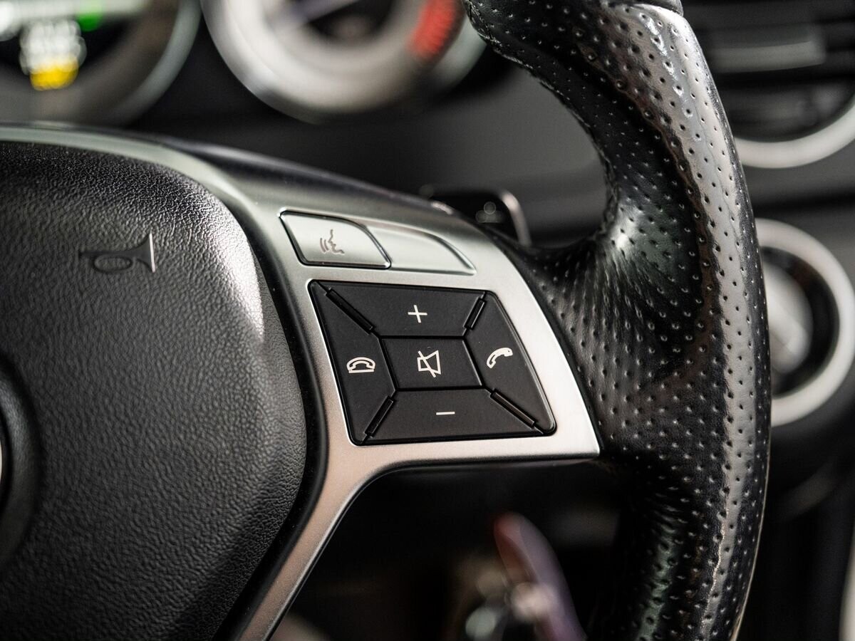 Mercedes-Benz C-Class 2012 - фото автомобиля