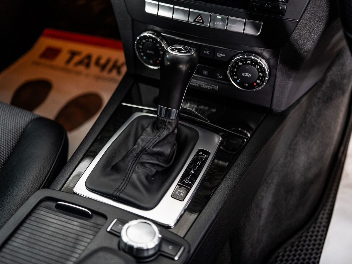 Mercedes-Benz C-Class 2012 - фото автомобиля