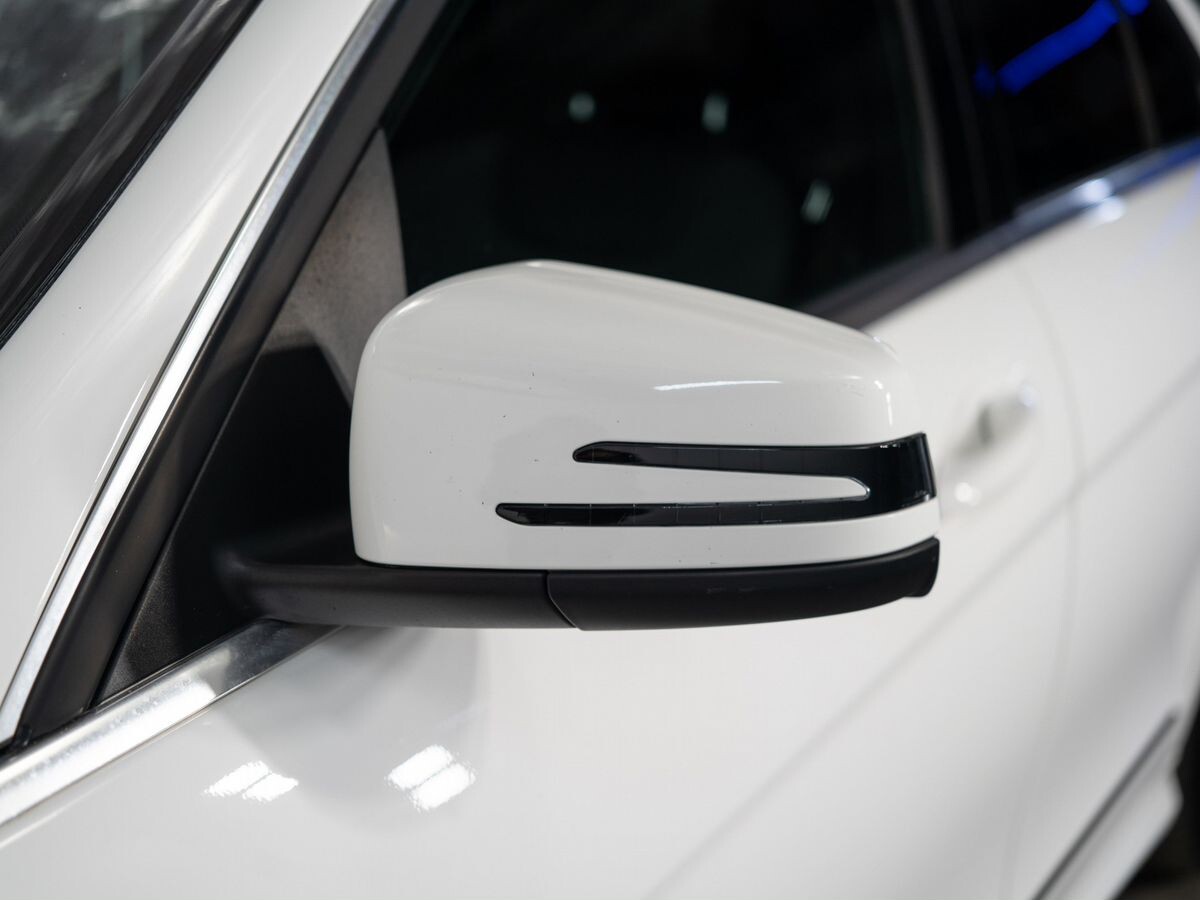 Mercedes-Benz C-Class 2012 - фото автомобиля