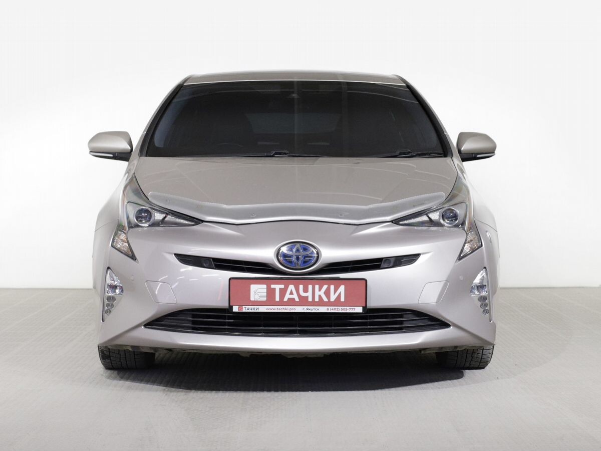 Toyota Prius 2017 - фото автомобиля