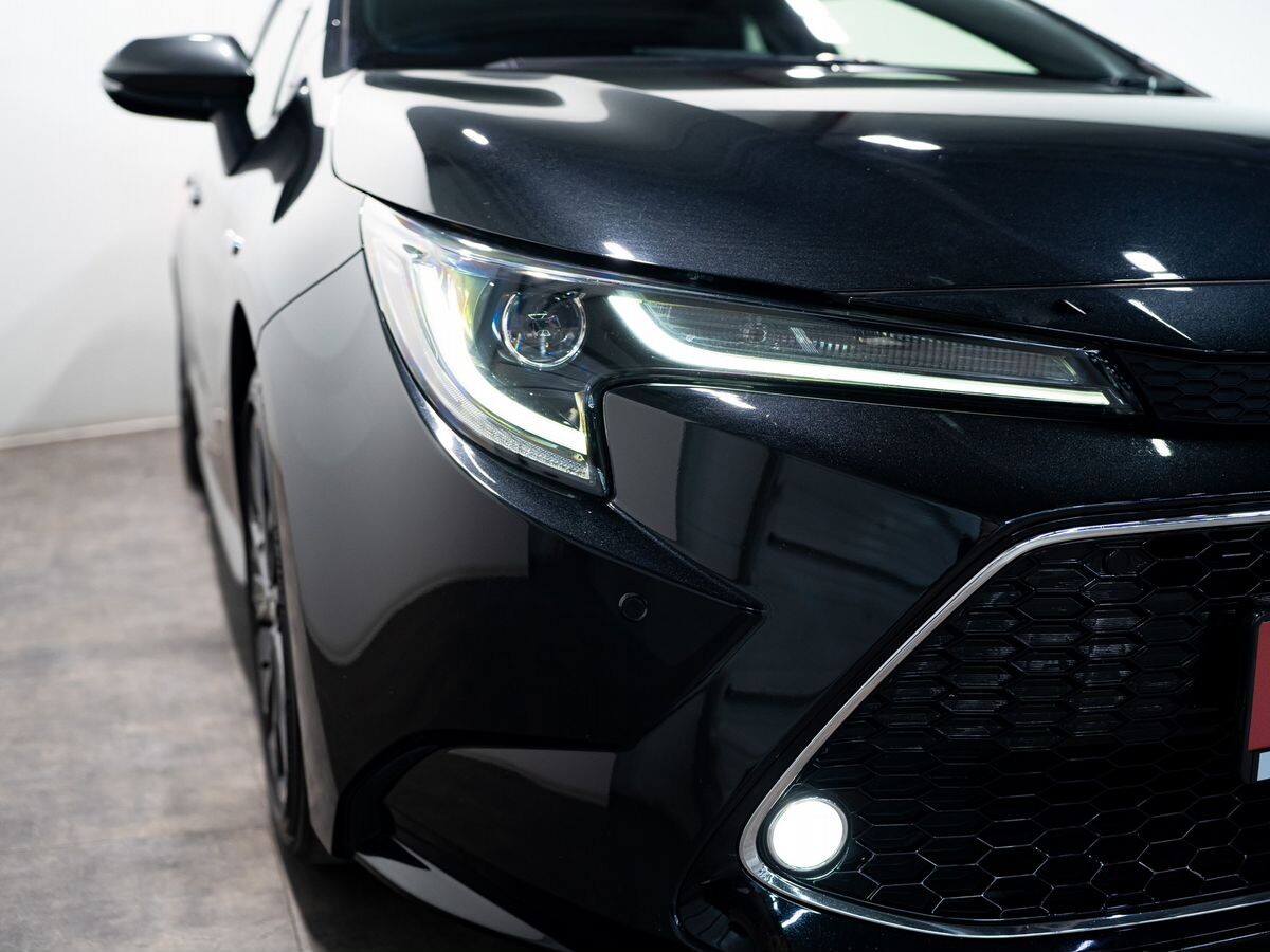 Toyota Corolla 2019 - фото автомобиля