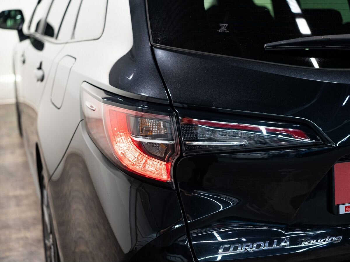 Toyota Corolla 2019 - фото автомобиля