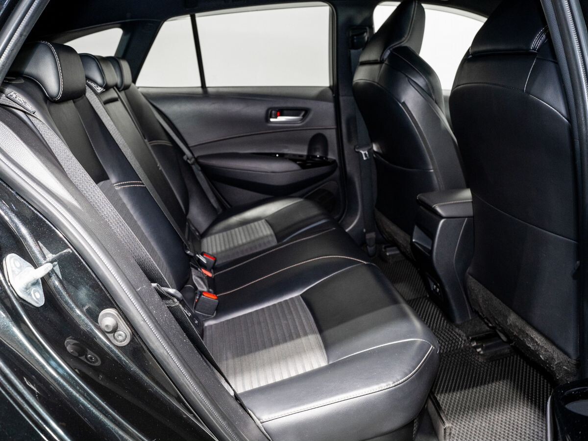 Toyota Corolla 2019 - фото автомобиля