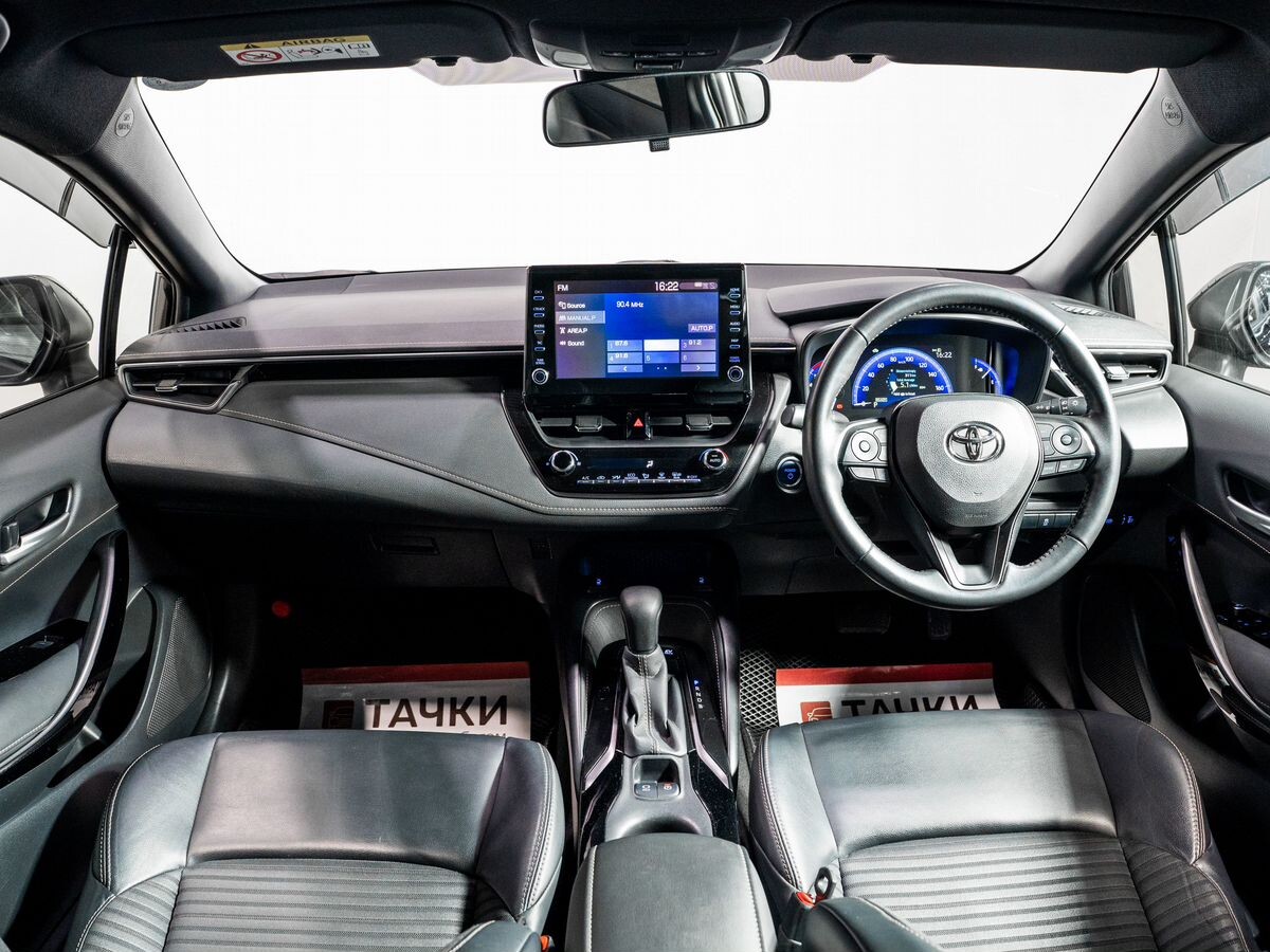 Toyota Corolla 2019 - фото автомобиля