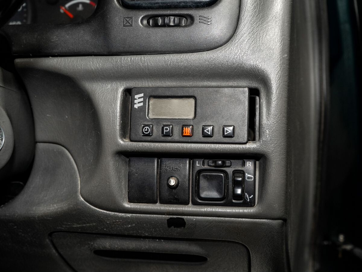 Suzuki Escudo 1997 - фото автомобиля