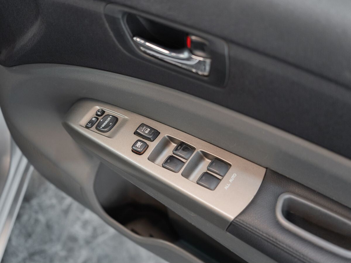 Toyota Prius 2008 - фото автомобиля