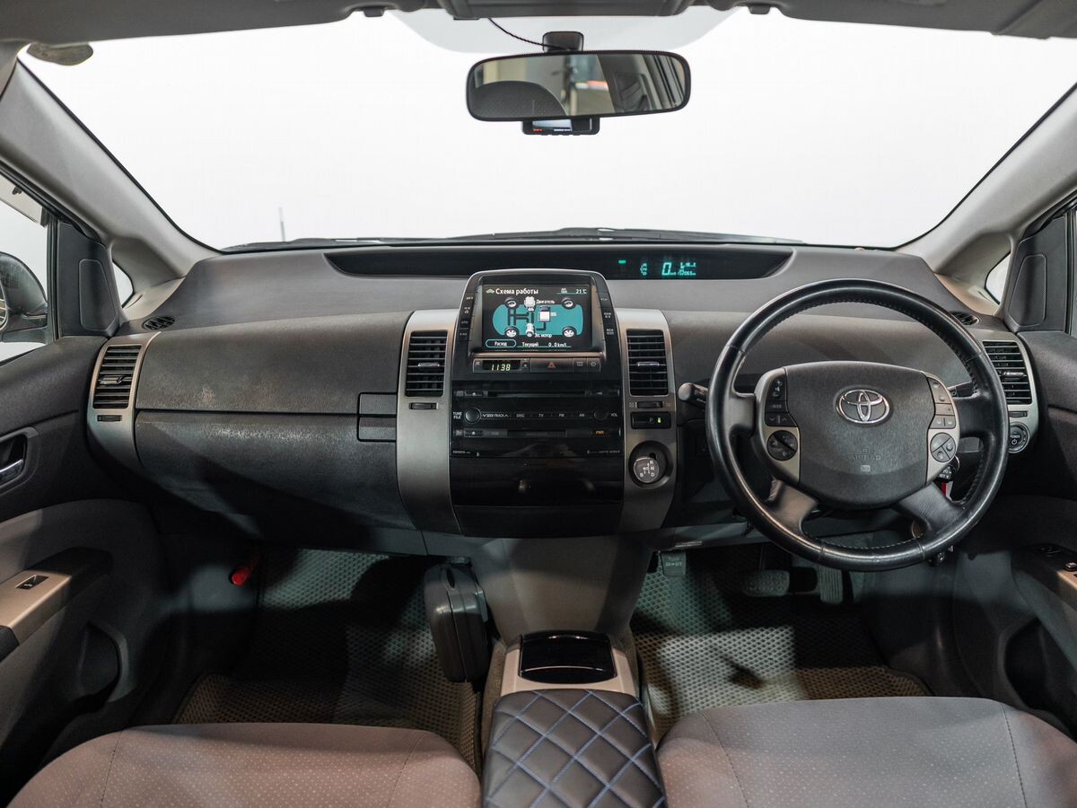 Toyota Prius 2008 - фото автомобиля