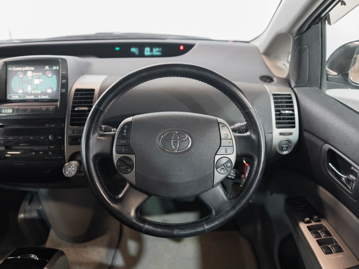 Toyota Prius 2008 - фото автомобиля