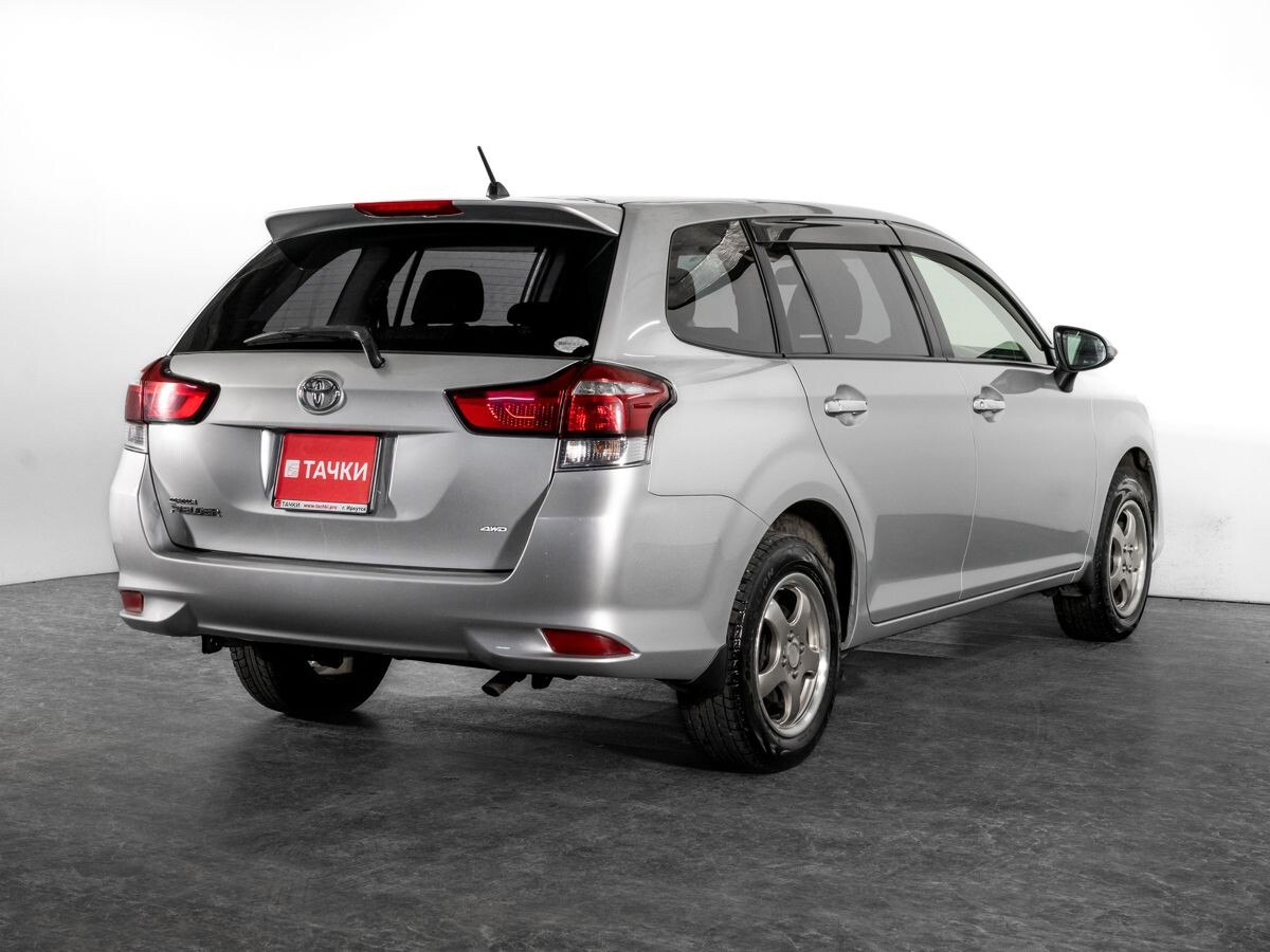 Toyota Corolla Fielder 2016 - фото автомобиля
