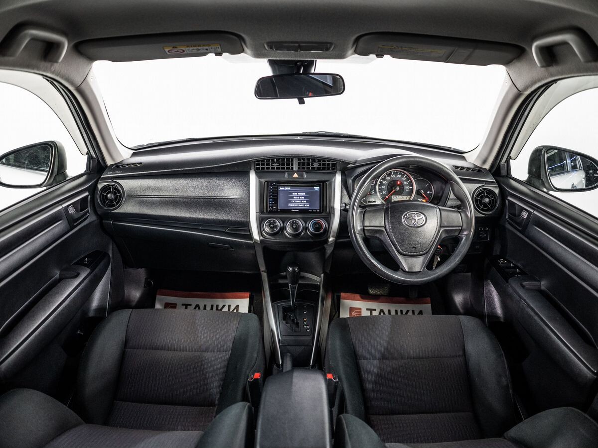 Toyota Corolla Fielder 2016 - фото автомобиля