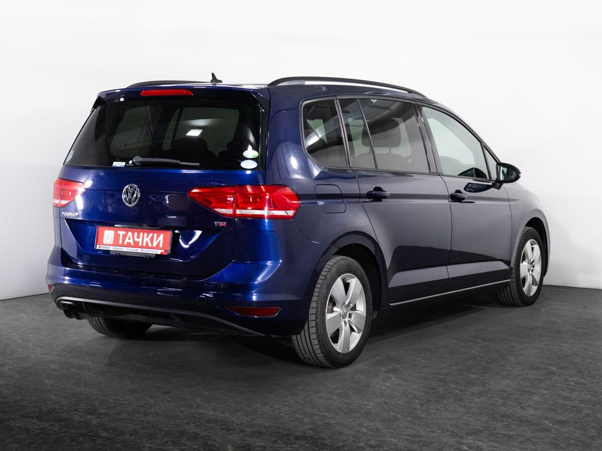 Volkswagen Touran 2016 - фото автомобиля