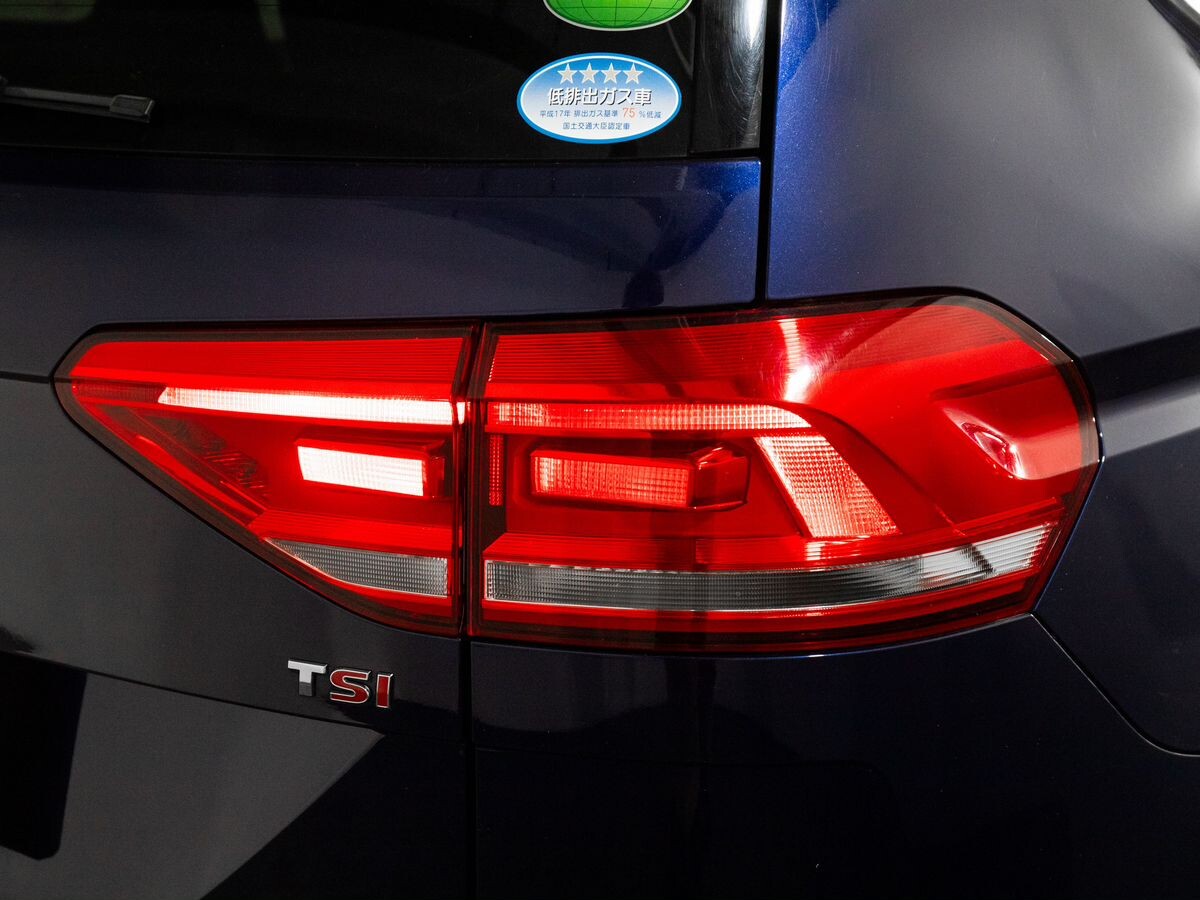 Volkswagen Touran 2016 - фото автомобиля
