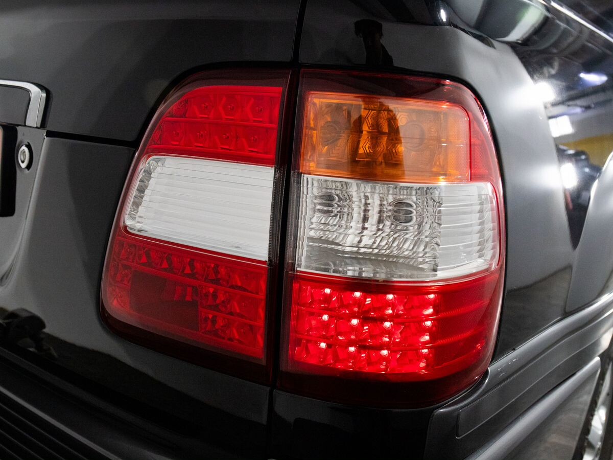 Toyota Land Cruiser 2005 - фото автомобиля