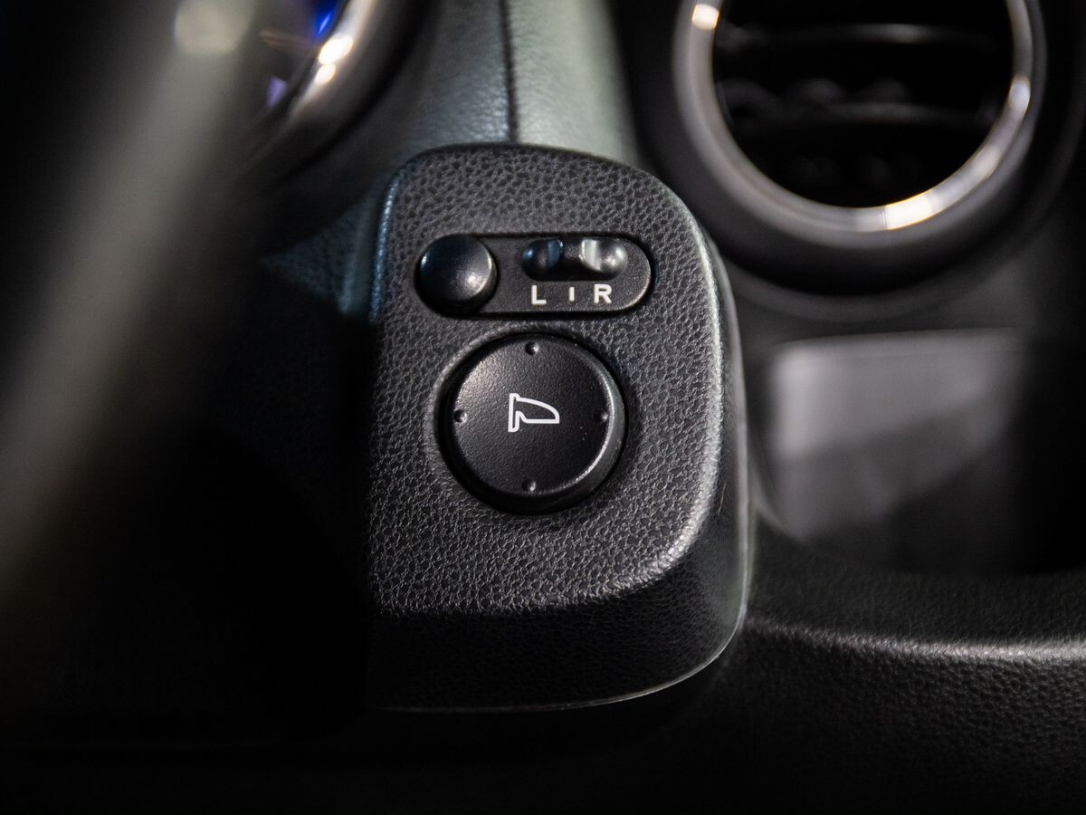 Honda Fit Shuttle 2011 - фото автомобиля