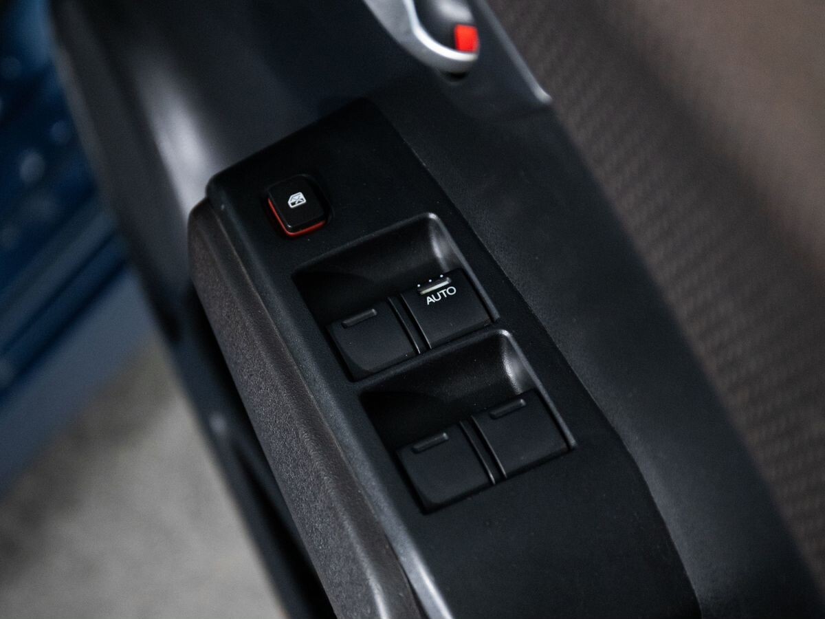 Honda Fit Shuttle 2011 - фото автомобиля