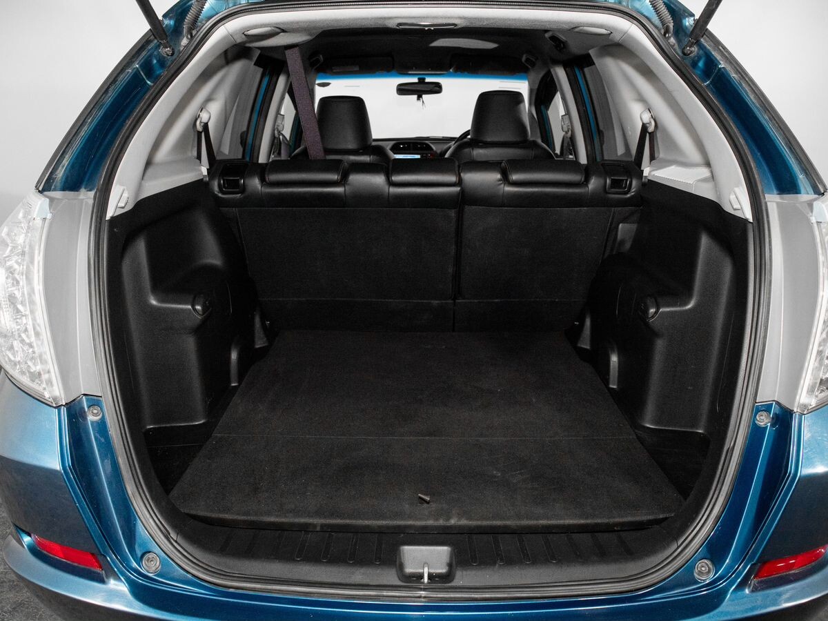 Honda Fit Shuttle 2011 - фото автомобиля