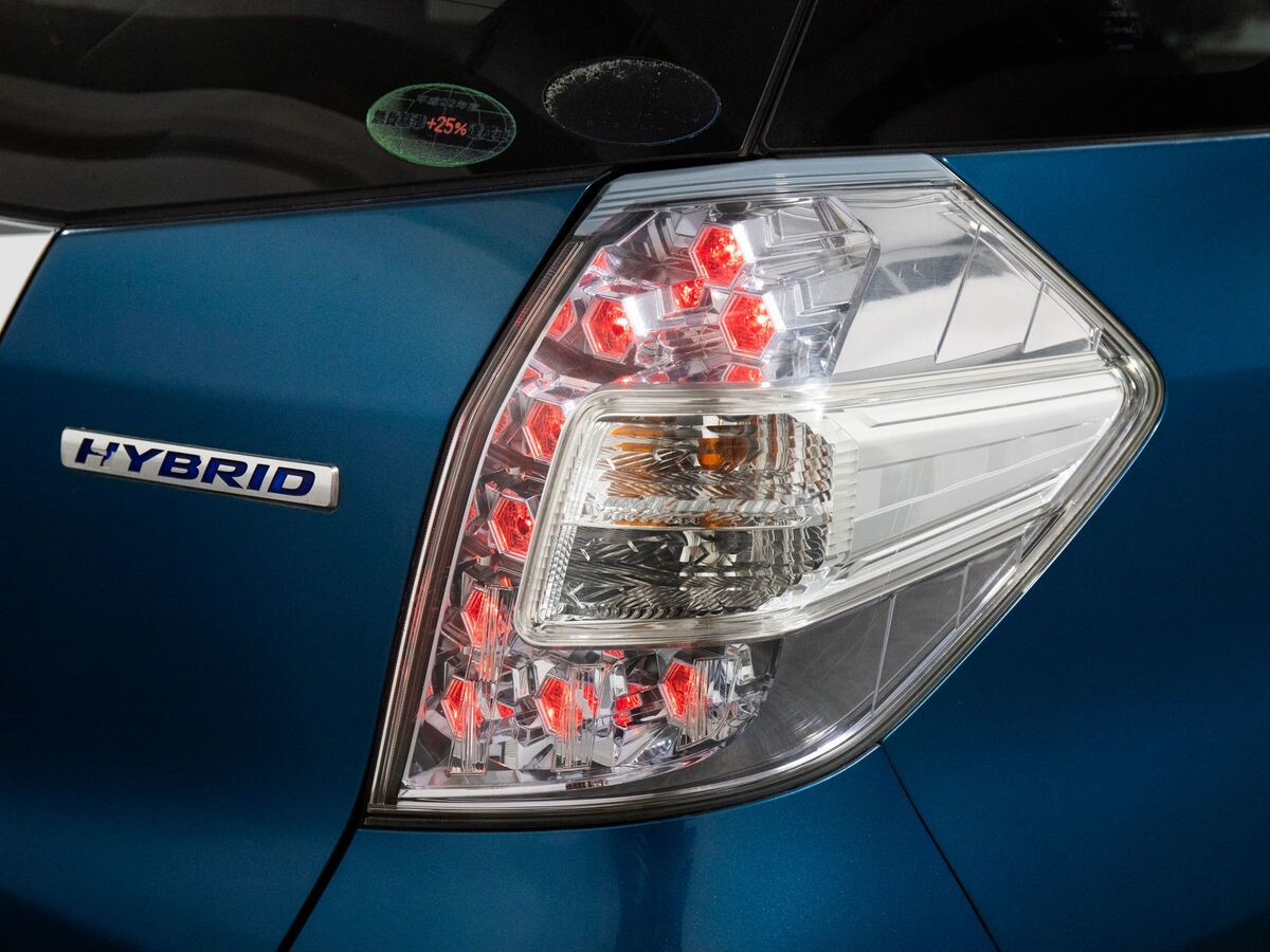 Honda Fit Shuttle 2011 - фото автомобиля