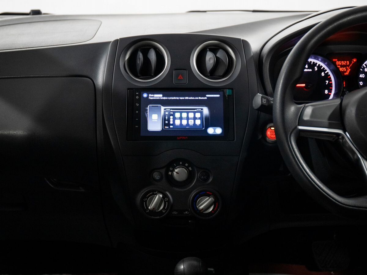 Nissan Note 2019 - фото автомобиля