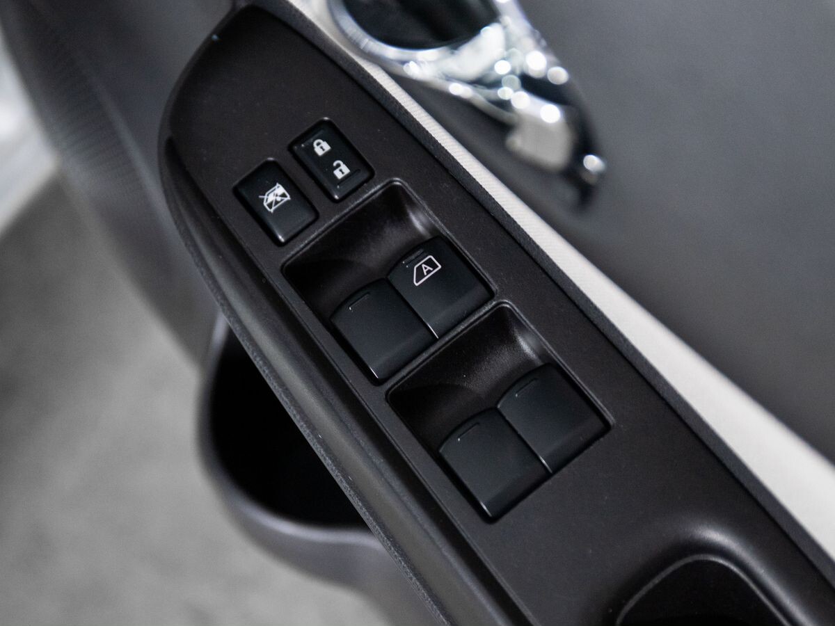 Nissan Note 2019 - фото автомобиля