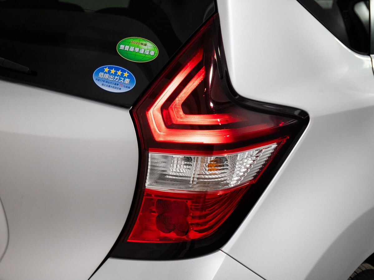 Nissan Note 2019 - фото автомобиля