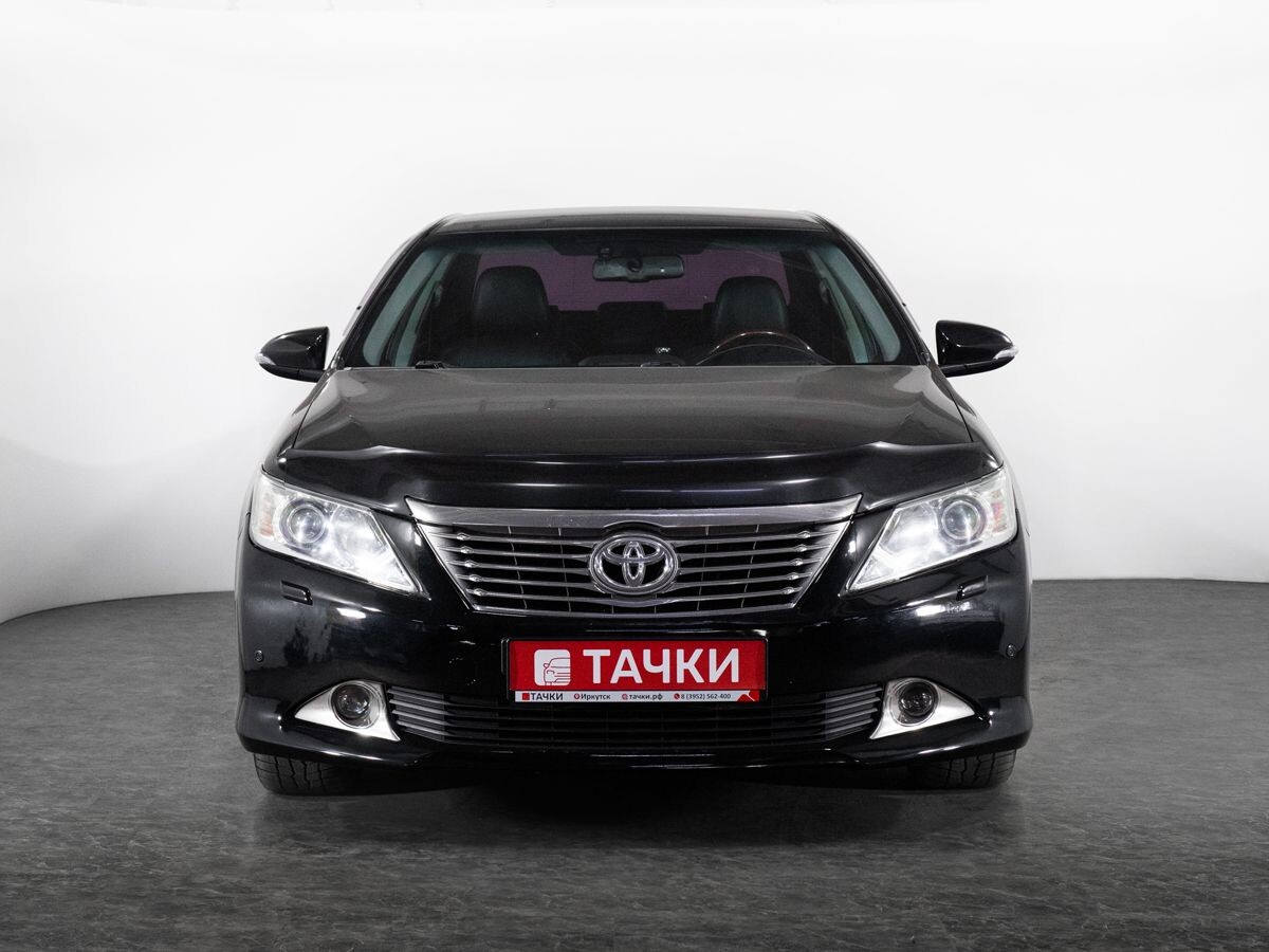 Toyota Camry 2011 - фото автомобиля