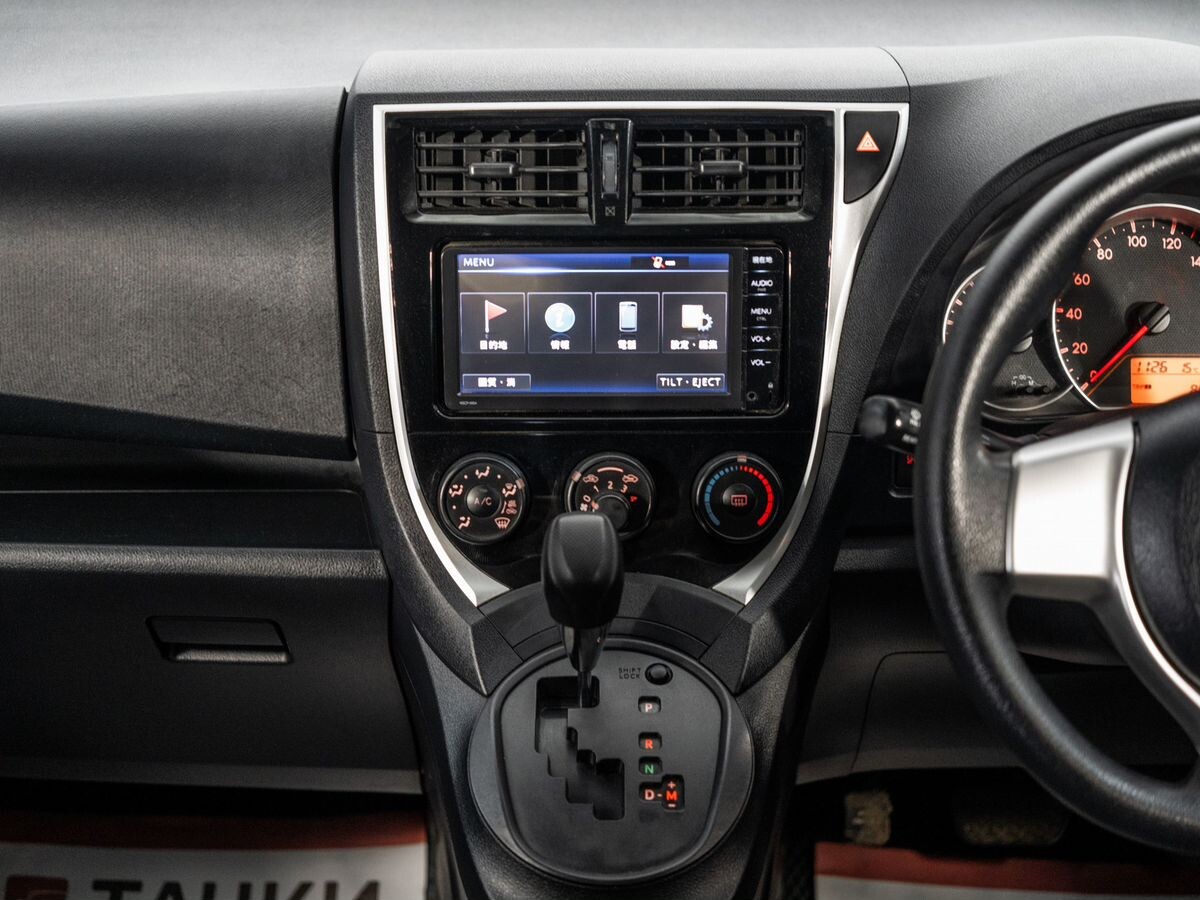 Toyota Ractis 2015 - фото автомобиля