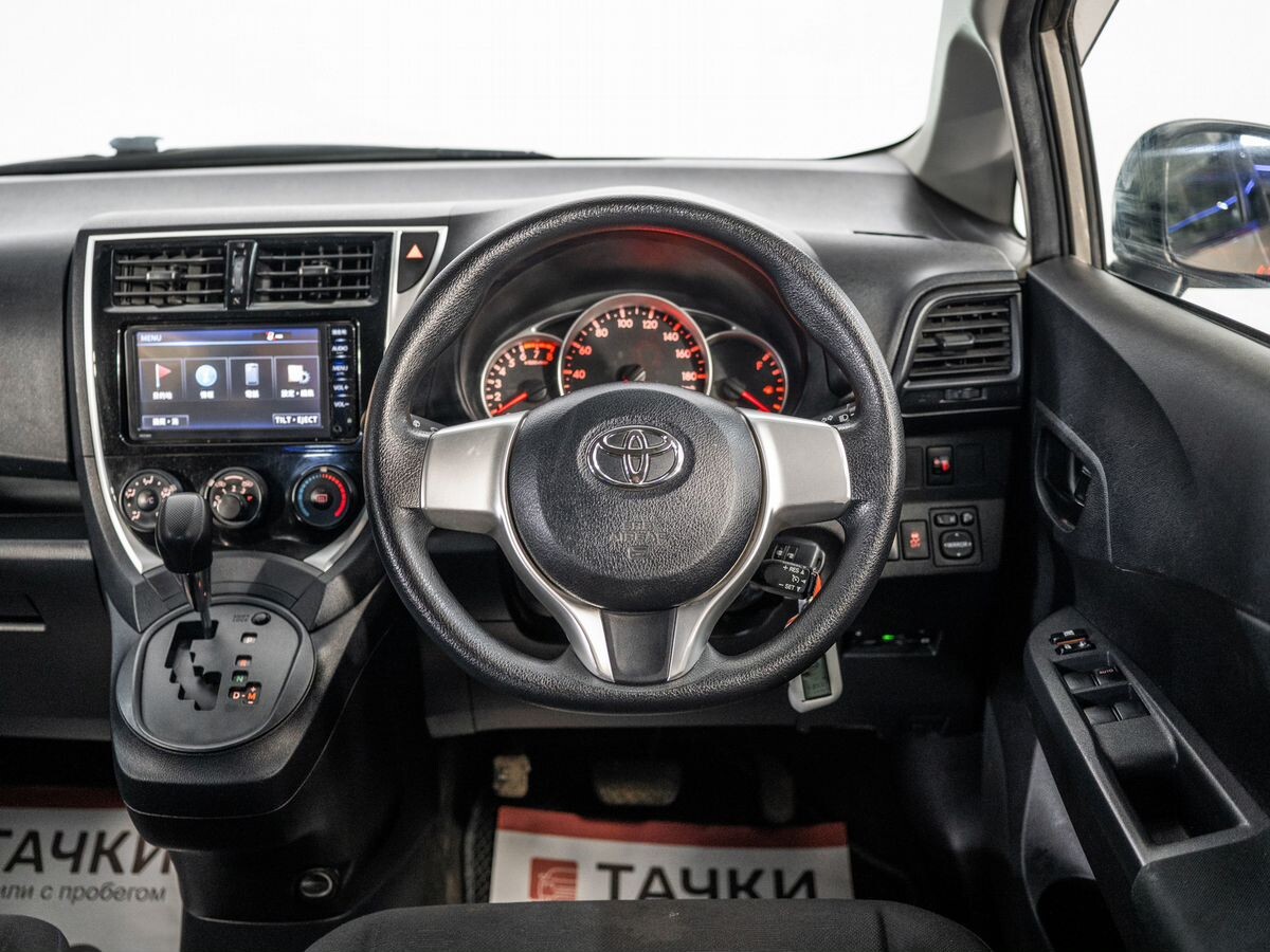 Toyota Ractis 2015 - фото автомобиля