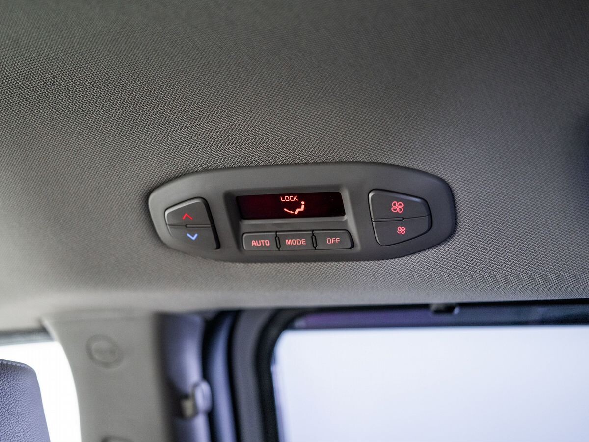 Kia Carnival 2018 - фото автомобиля