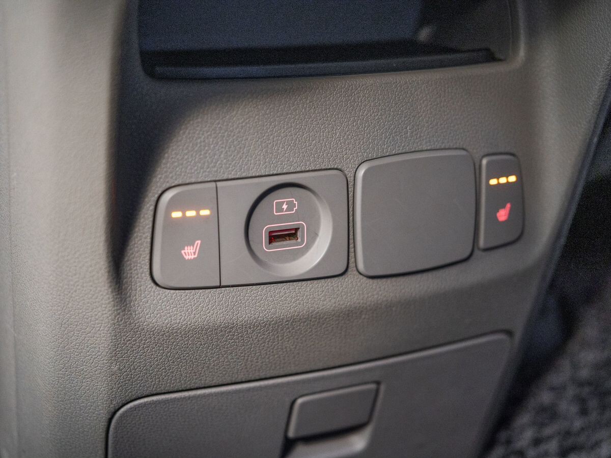 Kia Carnival 2018 - фото автомобиля
