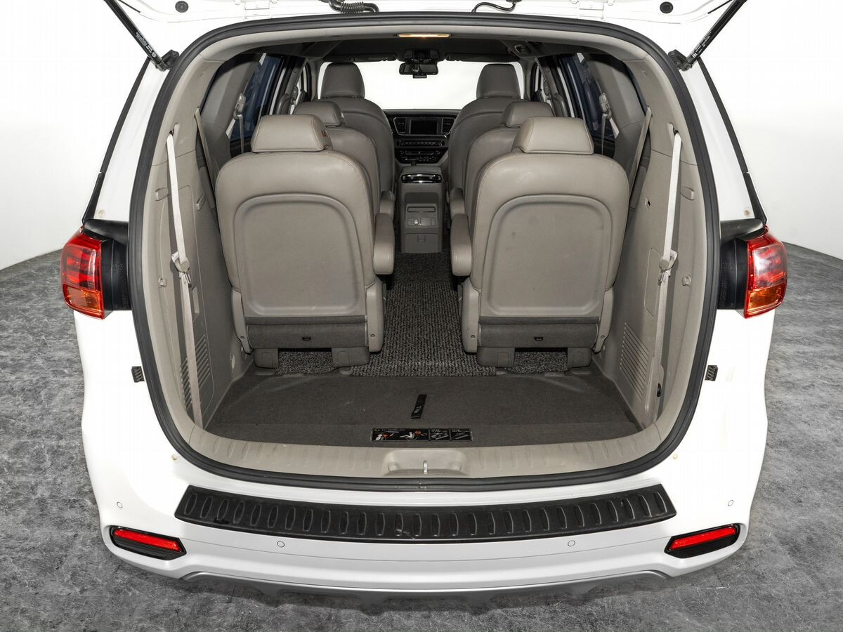 Kia Carnival 2018 - фото автомобиля