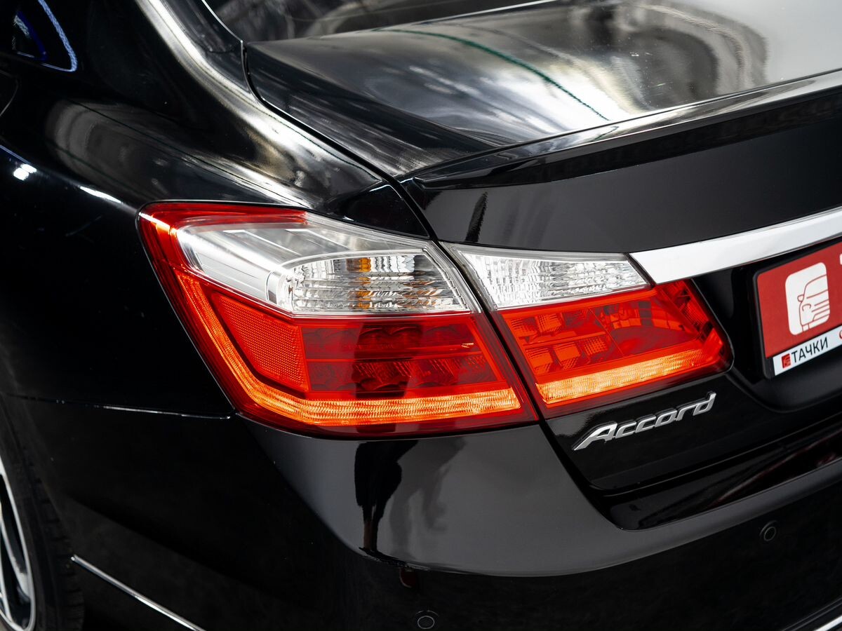 Honda Accord 2013 - фото автомобиля